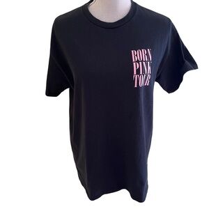 Black/Pink 2022 "Born Pink" Short Sleeve Crew Neck Concert Tee M